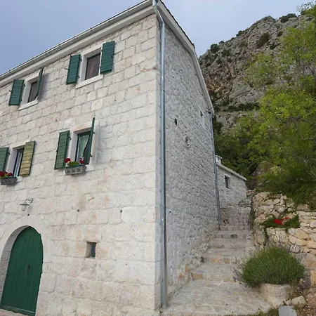 House Pirak A Holiday House In Makarska, Jacuzzi Villa *